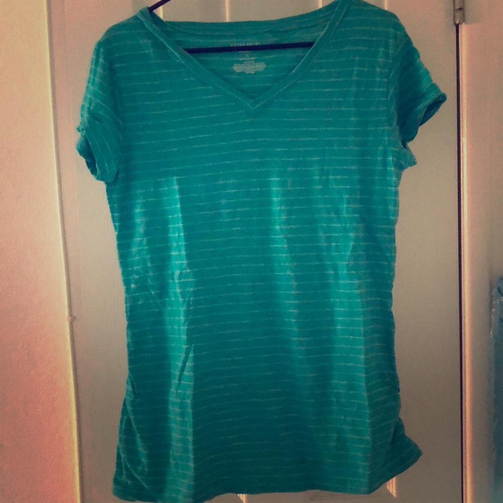 Level Eight MaternityT-shirt stripedV-neck L NWOT